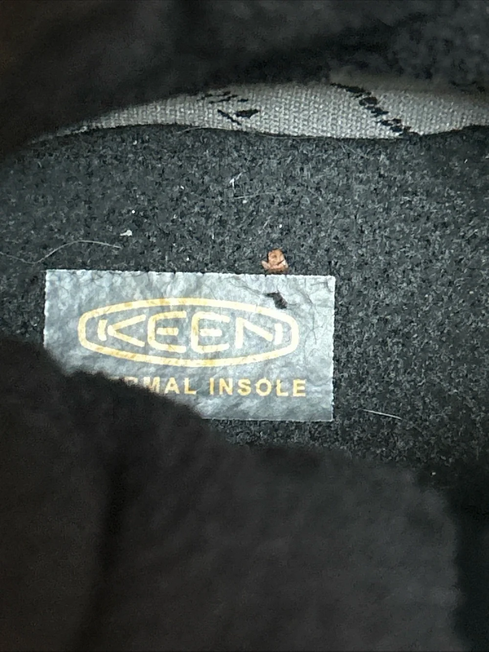 KEEN Puffrider Waterproof  Warm 200gm Black Big Kids 6 Winter Boots New Snow